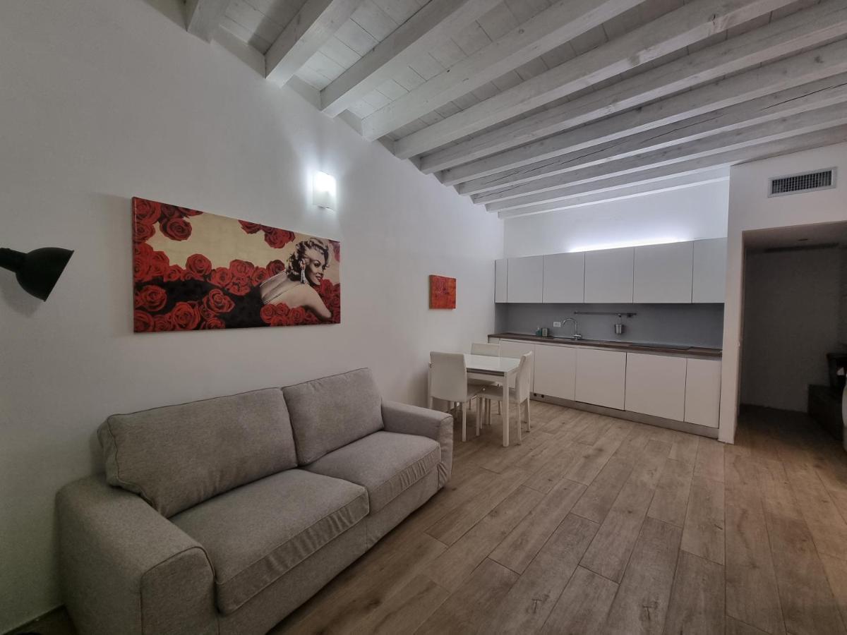 Profumo Di Lago Desenzano-By Goccia Di Lago Desenzano del Garda Kültér fotó